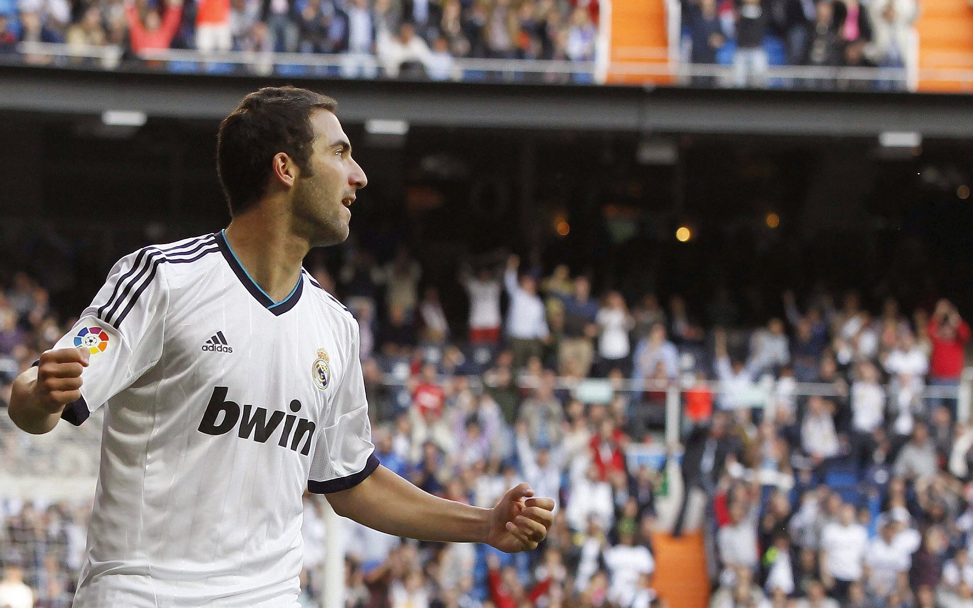 尼斯队球员拉席尔库前往中国参加比赛，拉尔斯尼尔森